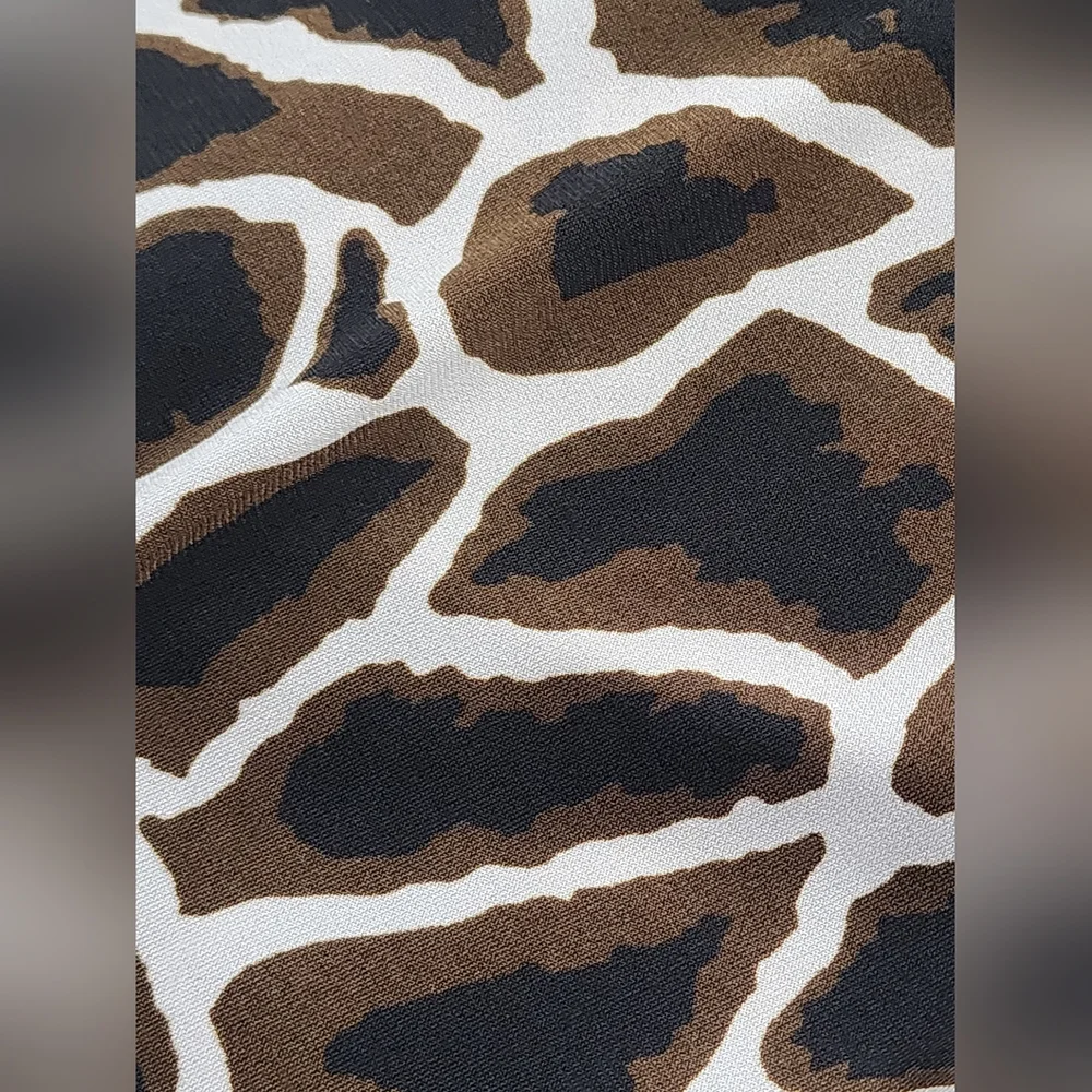 Giraffe/Animal Print Sleeveless Womens Blouse - Picture 10 of 10